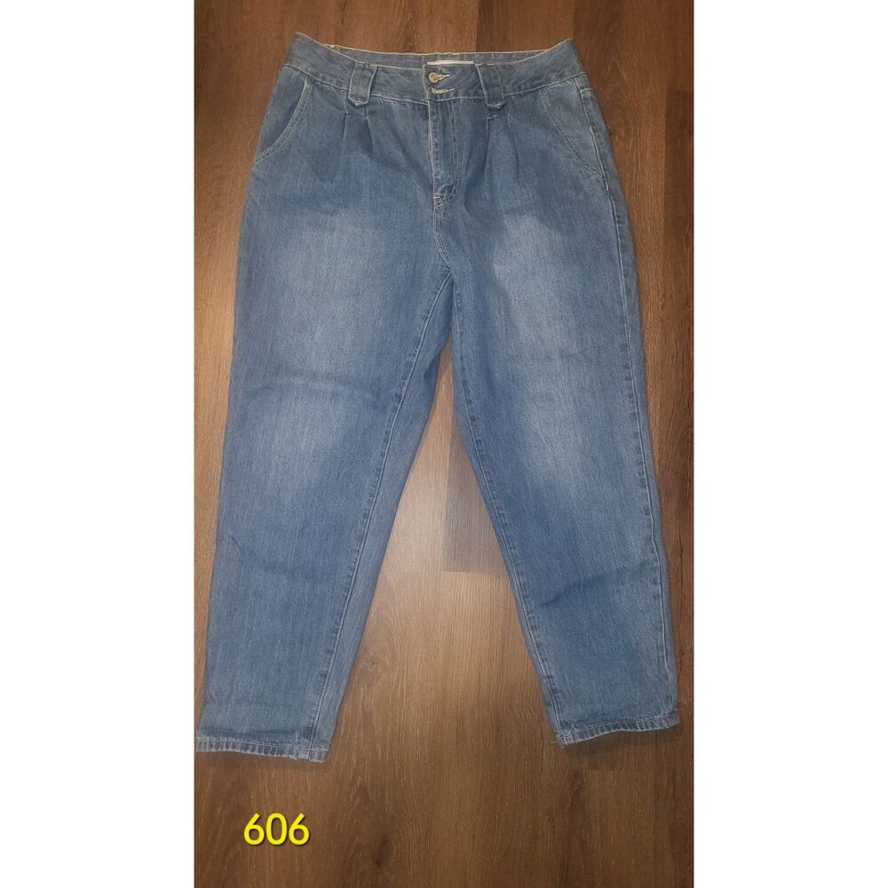 YMI Women's Vintage Jeans Dream cropped size 11 30x26